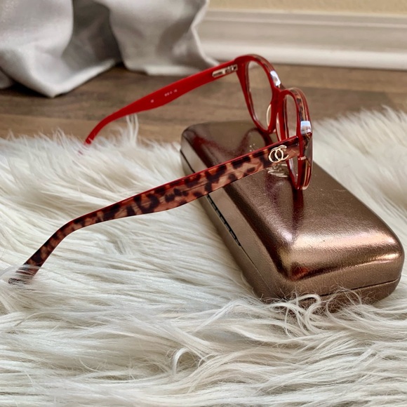 Oleg Cassini Bold Red Glasses - Picture 4 of 10